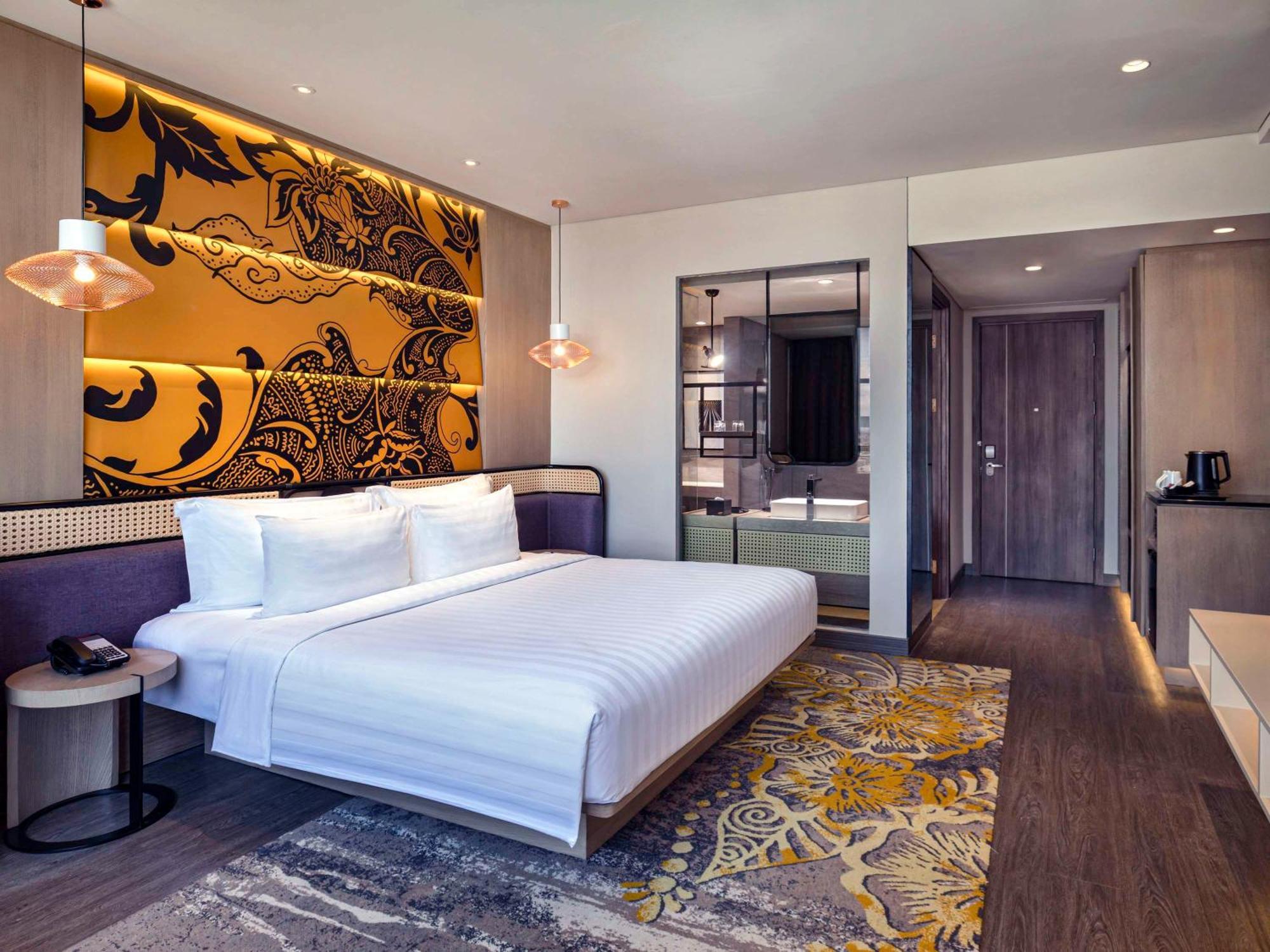 Grand Mercure Malang Exterior photo